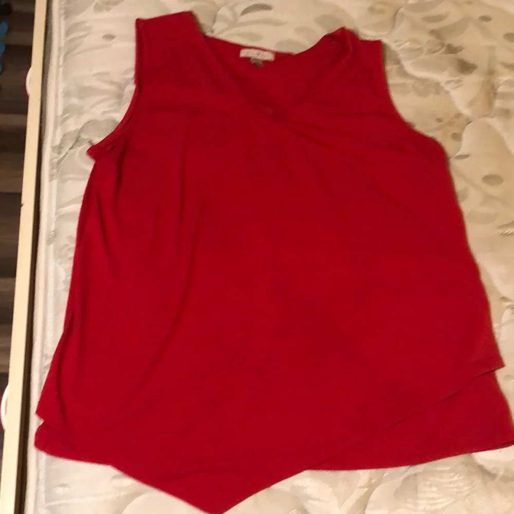 Red blouse - Picture 1 of 3
